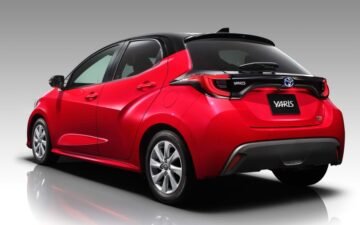 Rent Toyota Yaris (2022) 